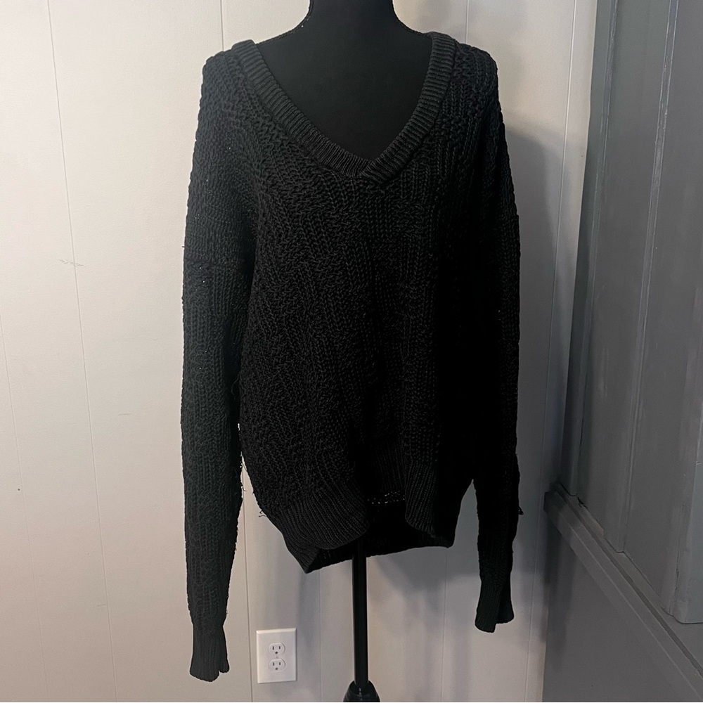 Women's Vintage Black Knitted V-Neck Sweater